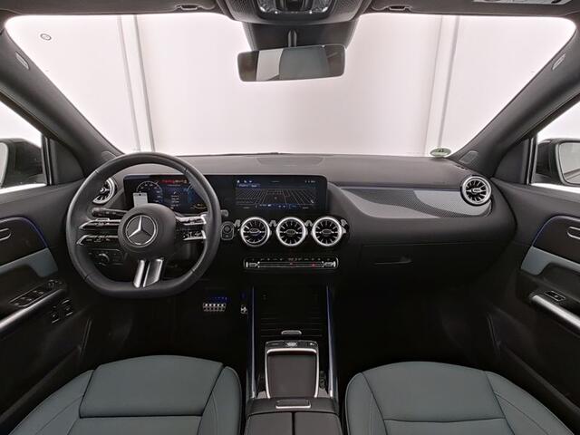 Mercedes-Benz GLA-KLASSE 250 e AMG Face Lift Plug-In Hybride Jesse B Heeft er een klant voor.| AMG Line | Night Pakket | Panorama Schuif-Kanteldak | Distronic | Dodehoek Assist | Multi Beam Led koplampen | Inclusief 24 maanden MB Certified garantie voor Europa.