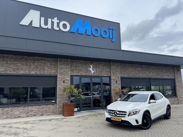 Mercedes-Benz GLA-KLASSE 180 Business Solution *CarPlay* Leder/Sport, Camera, Privacy Glass, PDC V+A, Stoelverwarming
