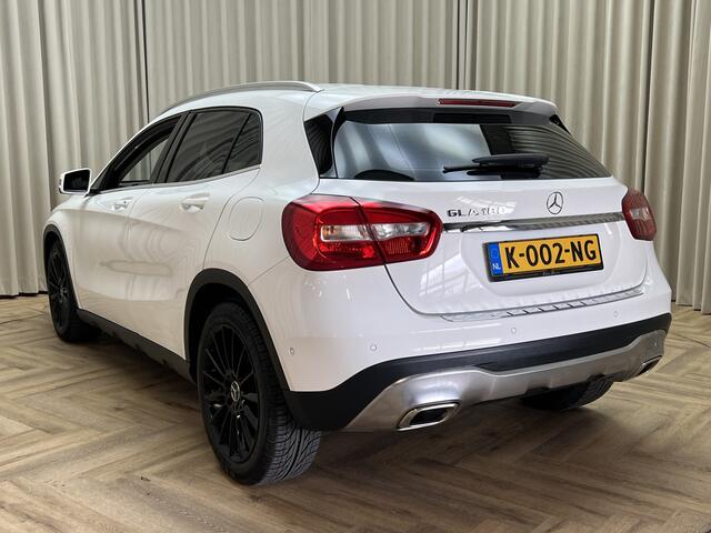 Mercedes-Benz GLA-KLASSE 180 Business Solution *CarPlay* Leder/Sport, Camera, Privacy Glass, PDC V+A, Stoelverwarming