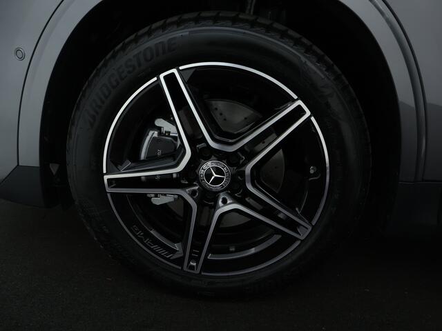Mercedes-Benz GLA-KLASSE 180 Business Solution AMG | Trekhaak | Nightpakket | Parkeerpakket met achteruitrijcamera | EASY PACK achterklep | GUARD 360 ° Vehicle protection Plus | Keyless-Go comfortpakket | USB-pakket plus |