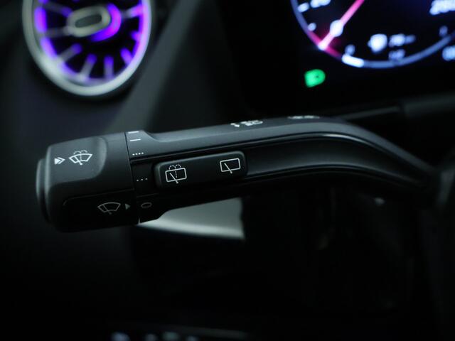 Mercedes-Benz GLA-KLASSE 180 Business Solution AMG | Trekhaak | Nightpakket | Parkeerpakket met achteruitrijcamera | EASY PACK achterklep | GUARD 360 ° Vehicle protection Plus | Keyless-Go comfortpakket | USB-pakket plus |