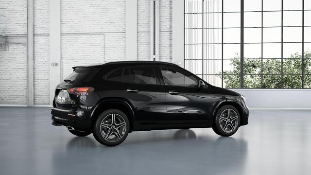 Mercedes-Benz GLA-KLASSE 180 Business Solution AMG | Trekhaak | Nightpakket | Keyless-Go comfortpakket | Parkeerpakket met achteruitrijcamera | EASY PACK achterklep | Dodehoekassistent | Verwarmde stoelen vooraan | Spiegelpakket |