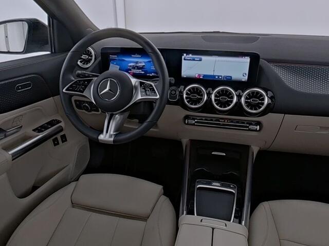 Mercedes-Benz GLA-KLASSE 250 e Face Lift Plug-In Hybride | Progressive Line Advanced Plus | Panorama Schuif-Kanteldak | Alarm | Dodehoek Assist | 360° camera | Inclusief 24 maanden MB Certified garantie voor Europa.