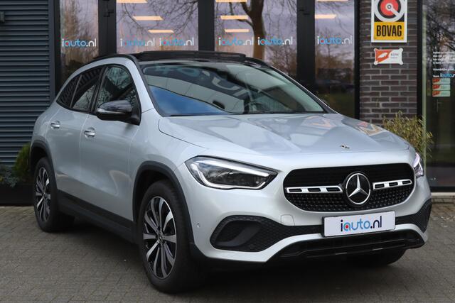 Mercedes-Benz GLA-KLASSE 250 e Progressive Night Pano/LED/Leder/Keyless/Camera/Elek. stoelen/Dodehoek/19"/Trekhaak wegkl.