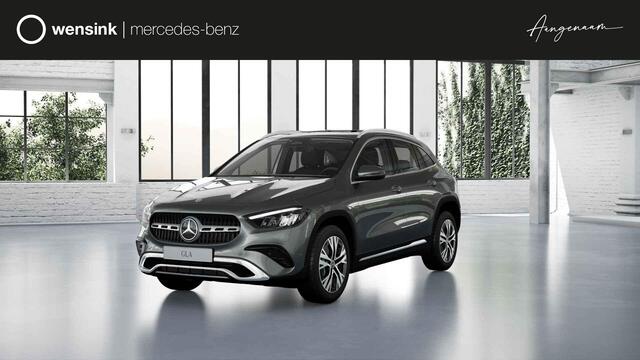 Mercedes-Benz GLA-KLASSE 250 e Luxury Line | Panoramadak | Verwarmd stuur | Distronic |