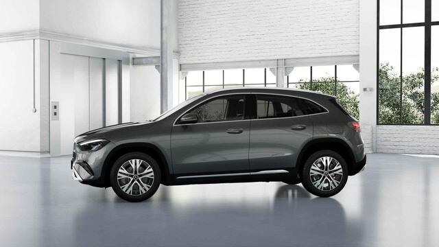 Mercedes-Benz GLA-KLASSE 250 e Luxury Line | Panoramadak | Verwarmd stuur | Distronic |