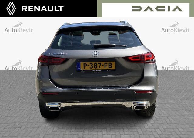 Mercedes-Benz GLA-KLASSE 250 e Business Solution AMG Limited - Elektrisch wegklapbare Trekhaak / Schuif-Kanteldak
