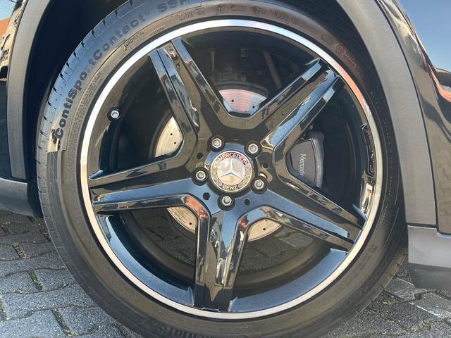 Mercedes-Benz GLA-KLASSE 180 Business Solution AMG | Navi | Camera | Cruise | LED | Airco | 19 inch