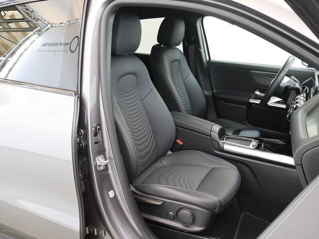 Mercedes-Benz GLA-KLASSE 250e Luxury Line | Winter pakket | 19" lichtmetalen velgen | Multibeam | Stoelverwarming
