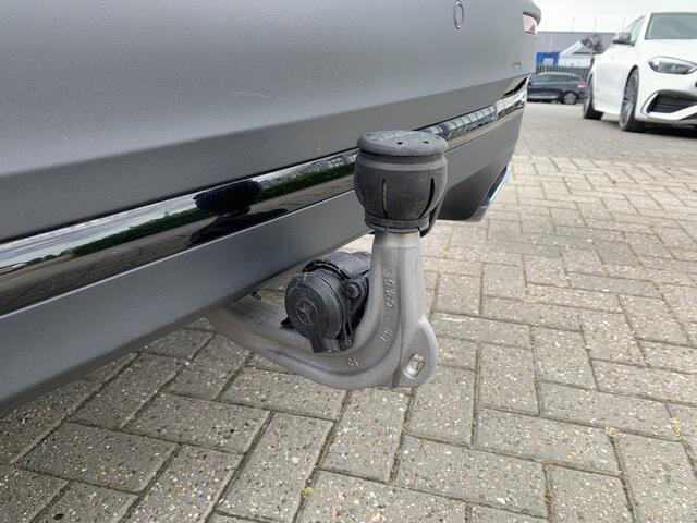 Mercedes-Benz GLA-KLASSE 200 AMG Night | Cruise | Trekhaak | Sfeerverlichting | DAB | LED