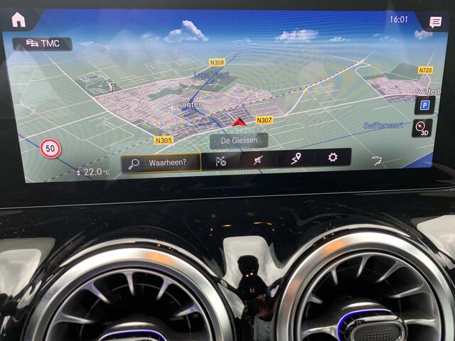Mercedes-Benz GLA-KLASSE 200 AMG Night | Cruise | Trekhaak | Sfeerverlichting | DAB | LED