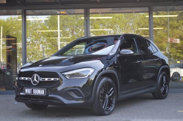 Mercedes-Benz GLA-KLASSE 250 e Led Panorama Widescreen Camera Afn.trekh Pdc