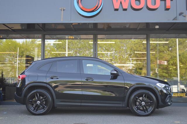 Mercedes-Benz GLA-KLASSE 250 e Led Panorama Widescreen Camera Afn.trekh Pdc