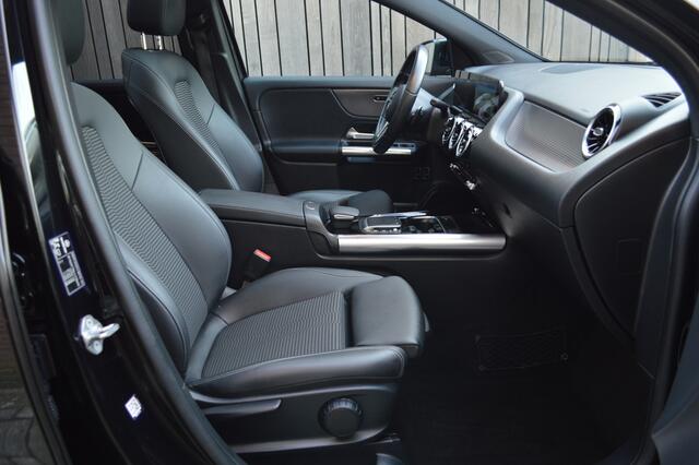 Mercedes-Benz GLA-KLASSE 250 e Led Panorama Widescreen Camera Afn.trekh Pdc