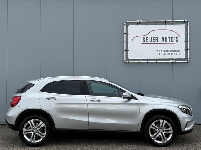 Mercedes-Benz GLA-KLASSE 180 Ambition Automaat Navigatie.