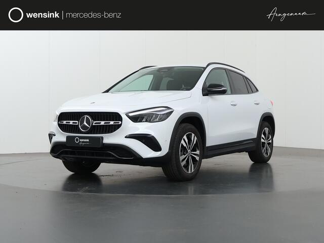 Mercedes-Benz GLA-KLASSE 250 e Luxury Line | Widescreen | Elektrische achterklep |