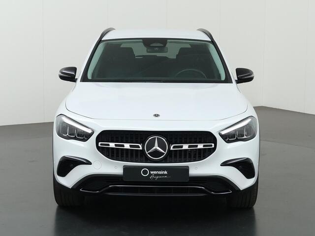 Mercedes-Benz GLA-KLASSE 250 e Luxury Line | Widescreen | Elektrische achterklep |