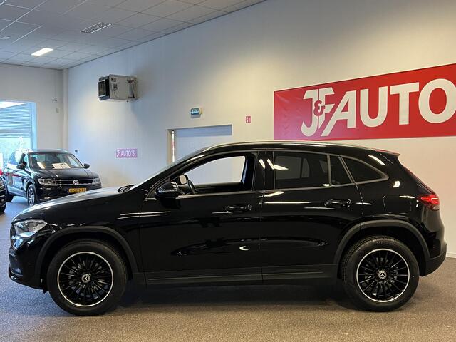 Mercedes-Benz GLA-KLASSE 180 NAVIGATIE/CAMERA , ECC AIRCO, CRUISE, 136 PK