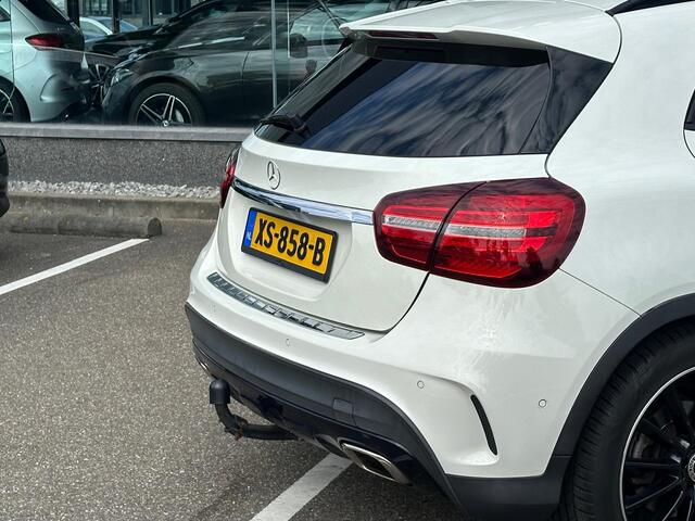 Mercedes-Benz GLA-KLASSE 250 Premium Plus AMG line l Panoramadak l LED l Stoelverwarming l Nightpakket l Trekhaak l l Automaat l