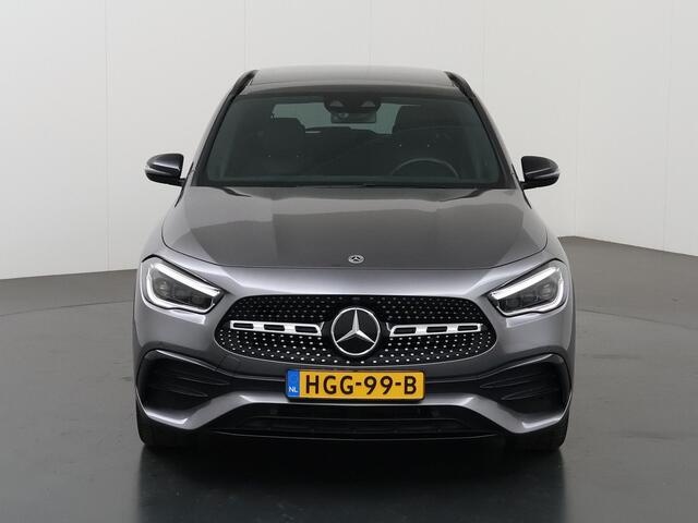 Mercedes-Benz GLA-KLASSE 250e AMG Line | AMG | Panoramadak | Headup | Multibeam | 360 graden camera |