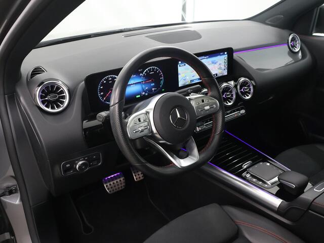 Mercedes-Benz GLA-KLASSE 250e AMG Line | AMG | Panoramadak | Headup | Multibeam | 360 graden camera |