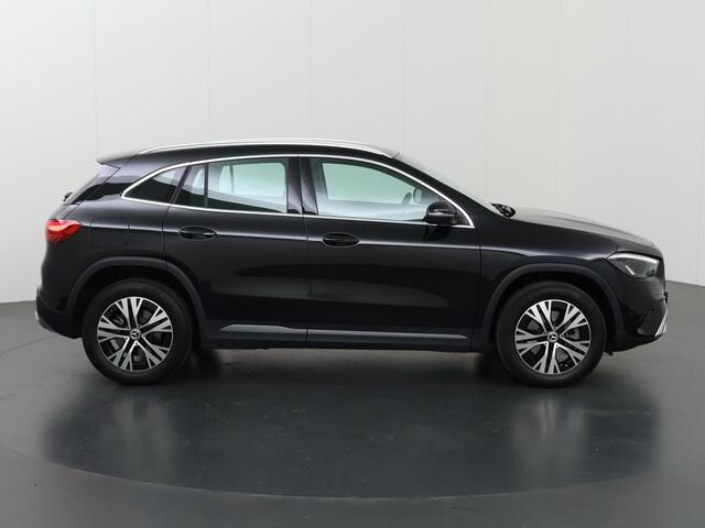 Mercedes-Benz GLA-KLASSE 250 e Business Solution Luxury | Verwarmd stuur | Apple Carplay |