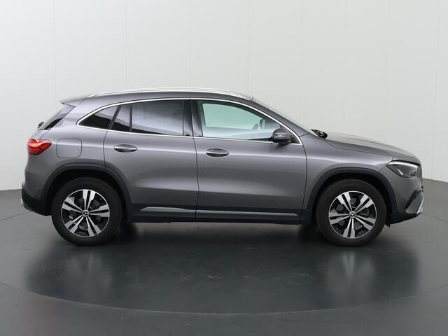 Mercedes-Benz GLA-KLASSE 250 e Business Solution Luxury | Winter pakket | Getint glas | Widescreen cockpit |
