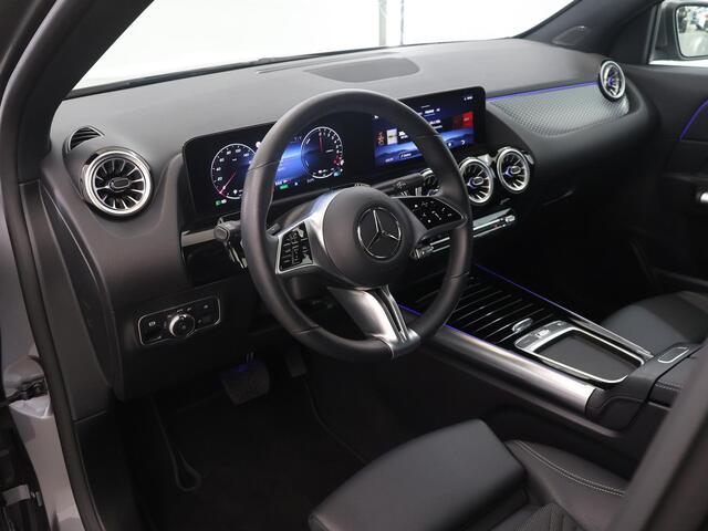 Mercedes-Benz GLA-KLASSE 250 e Business Solution Luxury | Winter pakket | Getint glas | Widescreen cockpit |
