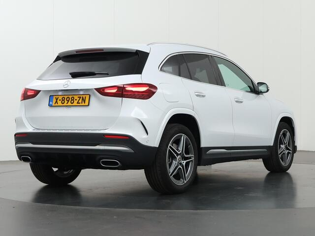 Mercedes-Benz GLA-KLASSE 250 e AMG Line | Panoramadak | Keyless | Achteruitrijcamera | Sfeerverlichting | Stoelverwarming |