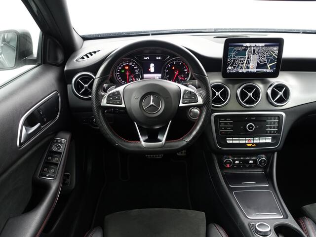 Mercedes-Benz GLA-KLASSE 180 AMG Night Edition Aut- Panodak I Sfeerverl. I Leer I Camera I Stoelverw.