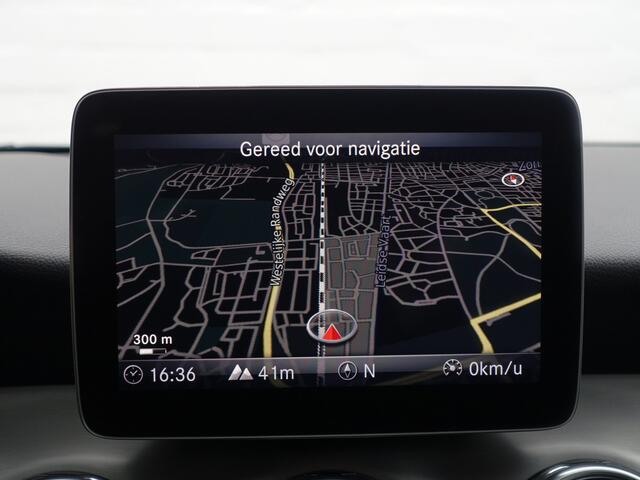 Mercedes-Benz GLA-KLASSE 180 AMG Night Edition Aut- Panodak I Sfeerverl. I Leer I Camera I Stoelverw.