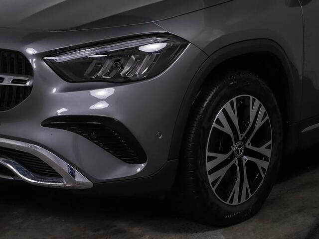 Mercedes-Benz GLA-KLASSE 250 e Face Lift Plug-In Hybride Lederen Bekleding | Sfeerverlichting | 11kW Laden | Distronic | Stuur en Stoelverwarming. Inclusief 24 maanden Mercedes-Benz Certified garantie voor Europa.