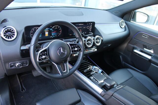 Mercedes-Benz GLA-KLASSE 180 BUSINESS LINE Panorama dak / originele trekhaak