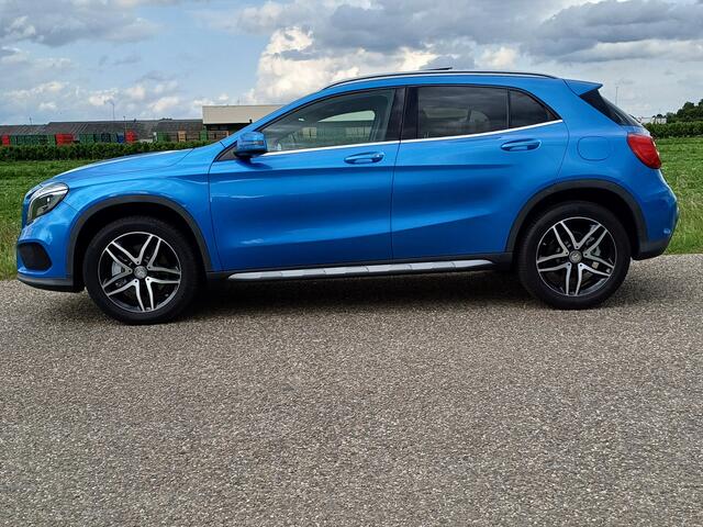 Mercedes-Benz GLA-KLASSE 250 Prestige /Leer/Pano/Camera/Navi/Prachtige kleur/