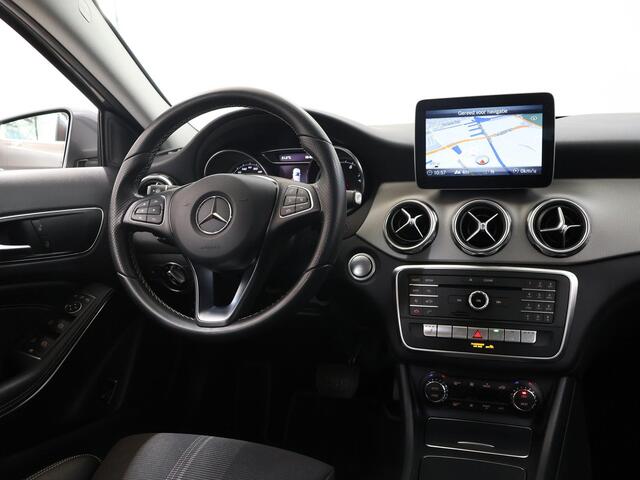Mercedes-Benz GLA-KLASSE 250 Premium Plus | Urban Pakket | Keyless | Stoelverwarming | Navigatie |