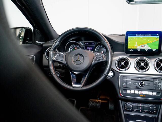 Mercedes-Benz GLA-KLASSE GLA 250 Urban | Trekhaak | Harman Kardon