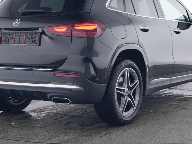 Mercedes-Benz GLA-KLASSE 250 e AMG Face Lift Plug-In Hybride | AMG Line | Sfeerverlichting | Dosehoek Assist | Multi beam LED koplampen | Stuur en Steolverwarming | Inclusief 24 maanden Mercedes-Benz Certified garantie voor Europa.