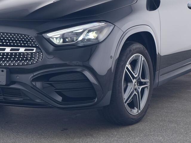 Mercedes-Benz GLA-KLASSE 250 e AMG Face Lift Plug-In Hybride | AMG Line Premium Plus | Night Pakket | Sfeerverlichting | Panorama Schuif-Kanteldak | Distronic | Inclusief 24 maanden Mercedes-Benz Certified garantie voor Europa.