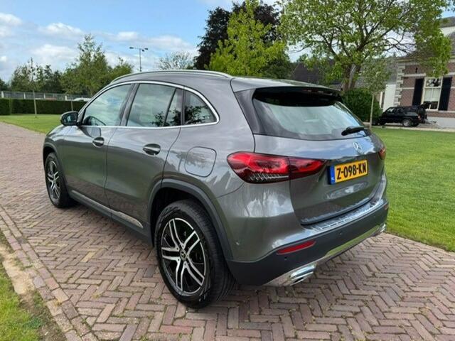 Mercedes-Benz GLA-KLASSE 136pk 7G-DCT 2022 Mountain Griis metallic