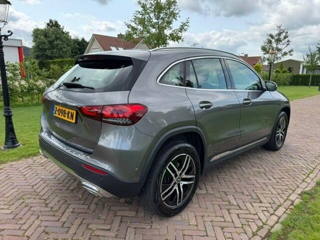 Mercedes-Benz GLA-KLASSE 136pk 7G-DCT 2022 Mountain Griis metallic
