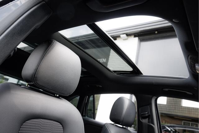 Mercedes-Benz GLA-KLASSE 200 Aut. Premium Plus Pano - Camera - Elektrische Zetels