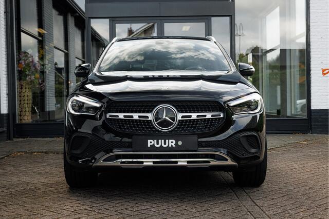 Mercedes-Benz GLA-KLASSE 200 Aut. Premium Plus Pano - Camera - Elektrische Zetels
