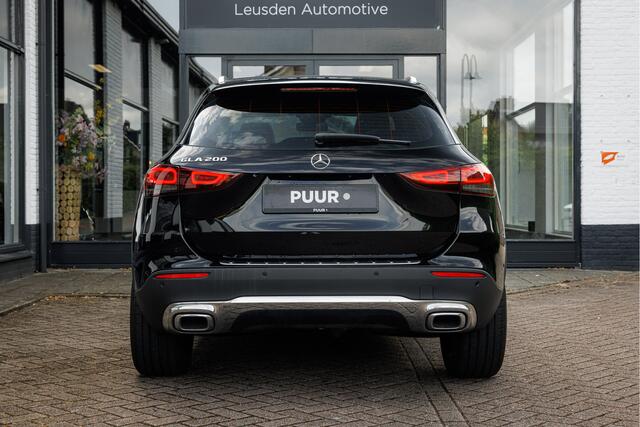 Mercedes-Benz GLA-KLASSE 200 Aut. Premium Plus Pano - Camera - Elektrische Zetels
