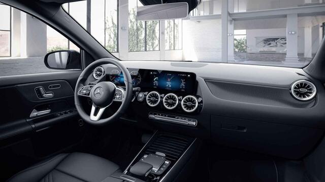 Mercedes-Benz GLA-KLASSE 200 Luxury Line | Night | 360 graden camera | Keyless | Distronic | Multibeam |