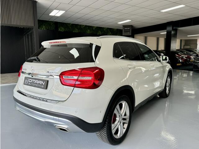 Mercedes-Benz GLA-KLASSE 250 4MATIC Prestige 211PK PANO