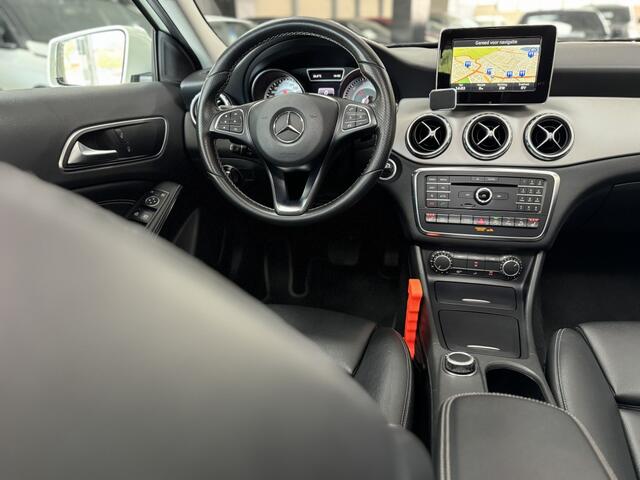 Mercedes-Benz GLA-KLASSE 250 4MATIC Prestige 211PK PANO