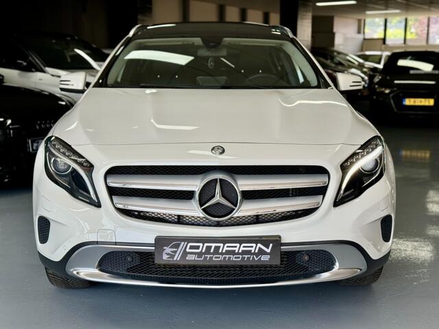 Mercedes-Benz GLA-KLASSE 250 4MATIC Prestige 211PK PANO