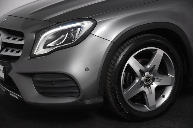 Mercedes-Benz GLA-KLASSE 180 AMG Line *Navi*Camera*Cruise*