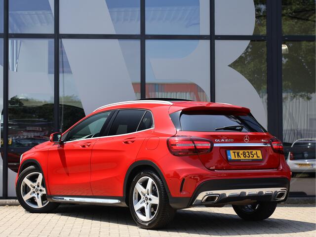 Mercedes-Benz GLA-KLASSE 220 4MATIC AMG Automaat | Pano | Harman/Kardon | Haak | Leder |