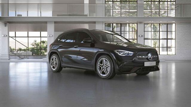 Mercedes-Benz GLA-KLASSE 250 e AMG Line | Night | Distronic | 360 graden camera | Stoelverwarming